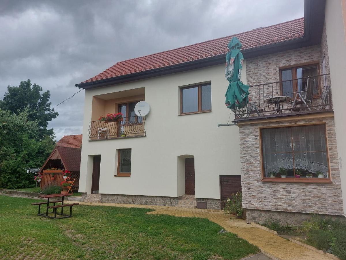 Privat Safi Apartman Lipótszentmiklós Kültér fotó